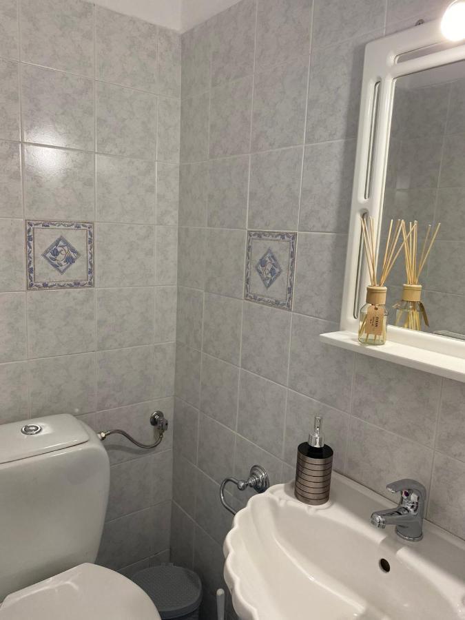 2 Bd Top Floor Aprt With Acropolis View Athens Exterior photo