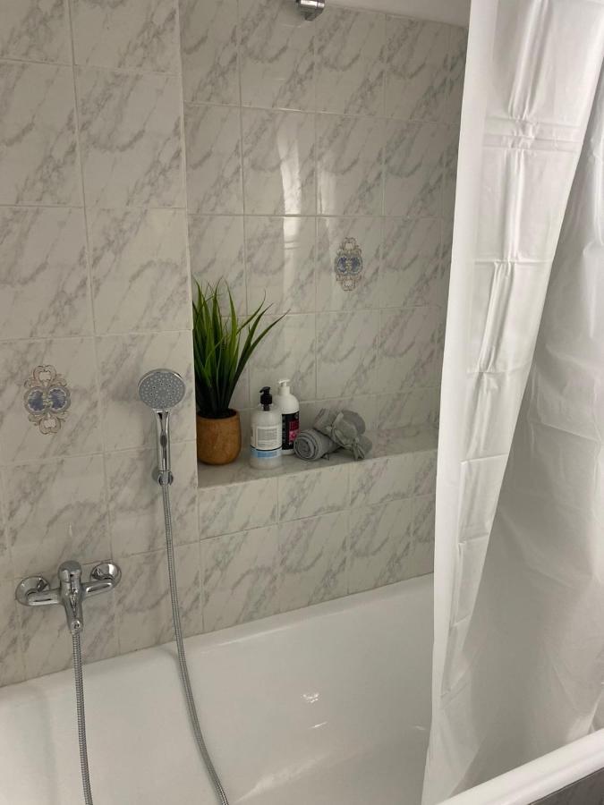 2 Bd Top Floor Aprt With Acropolis View Athens Exterior photo