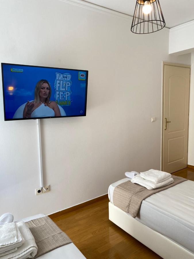 2 Bd Top Floor Aprt With Acropolis View Athens Exterior photo