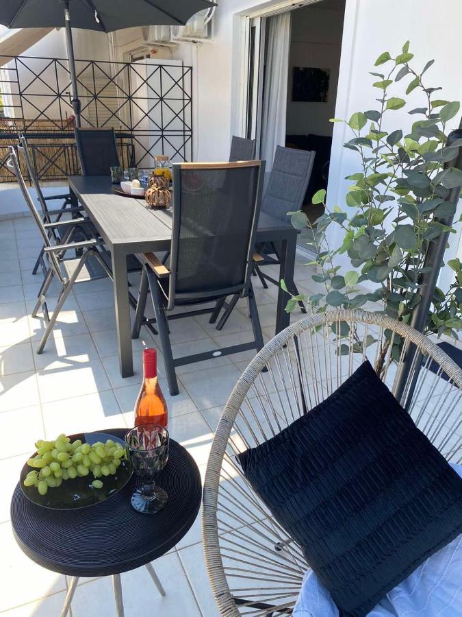 2 Bd Top Floor Aprt With Acropolis View Athens Exterior photo