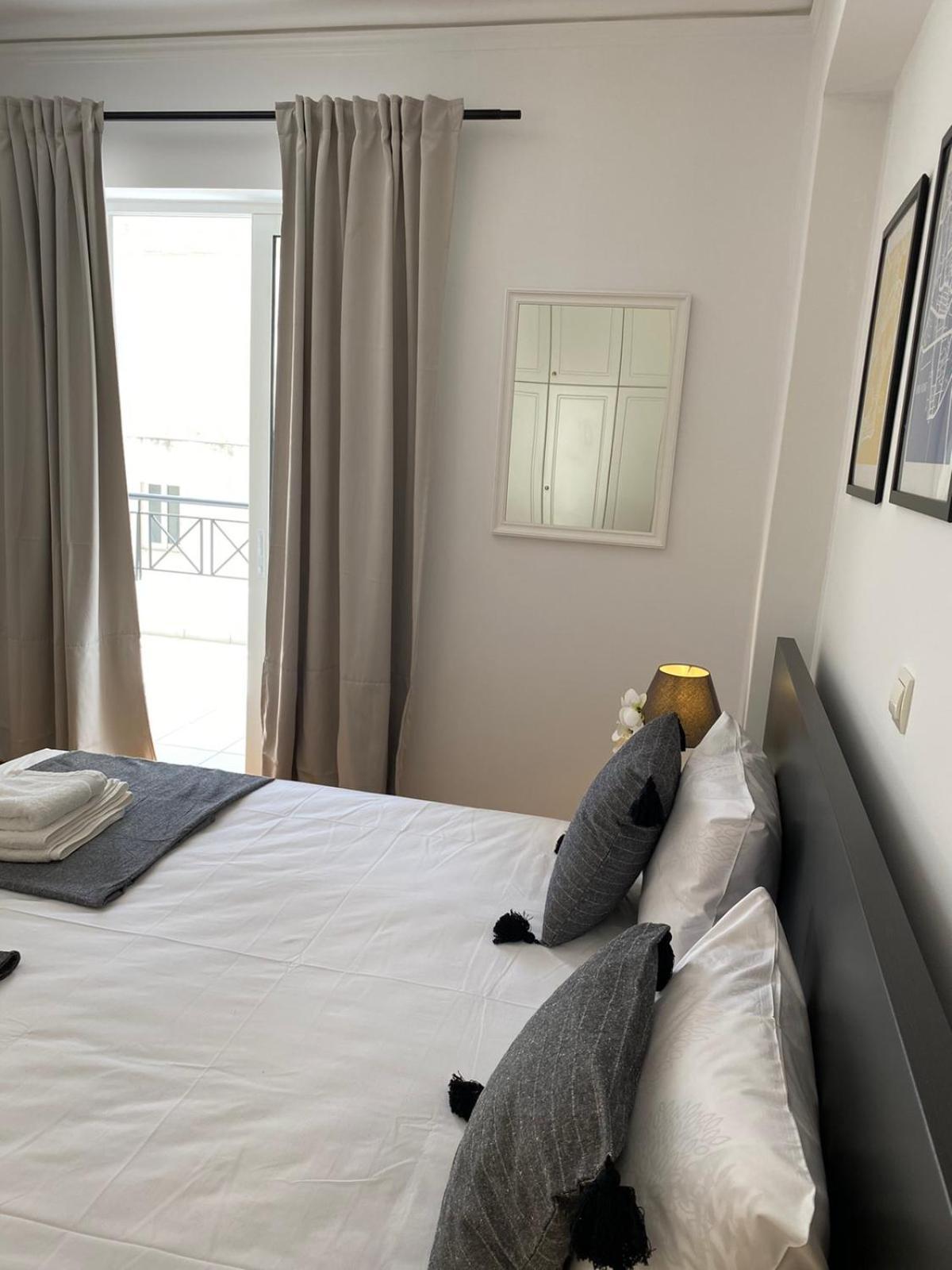 2 Bd Top Floor Aprt With Acropolis View Athens Exterior photo