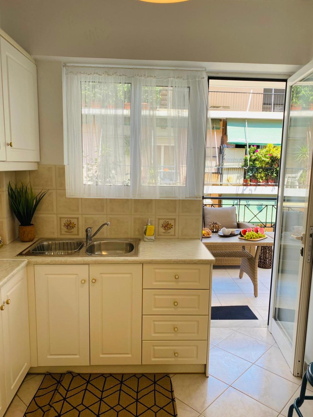 2 Bd Top Floor Aprt With Acropolis View Athens Exterior photo